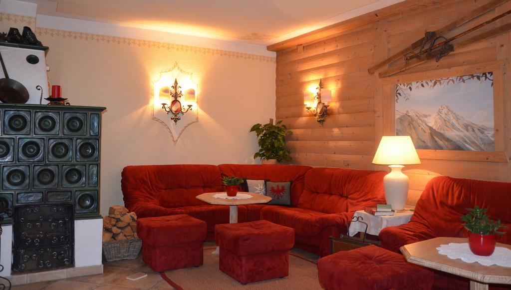 Hotel Pettneuerhof Pettneu am Arlberg Eksteriør bilde