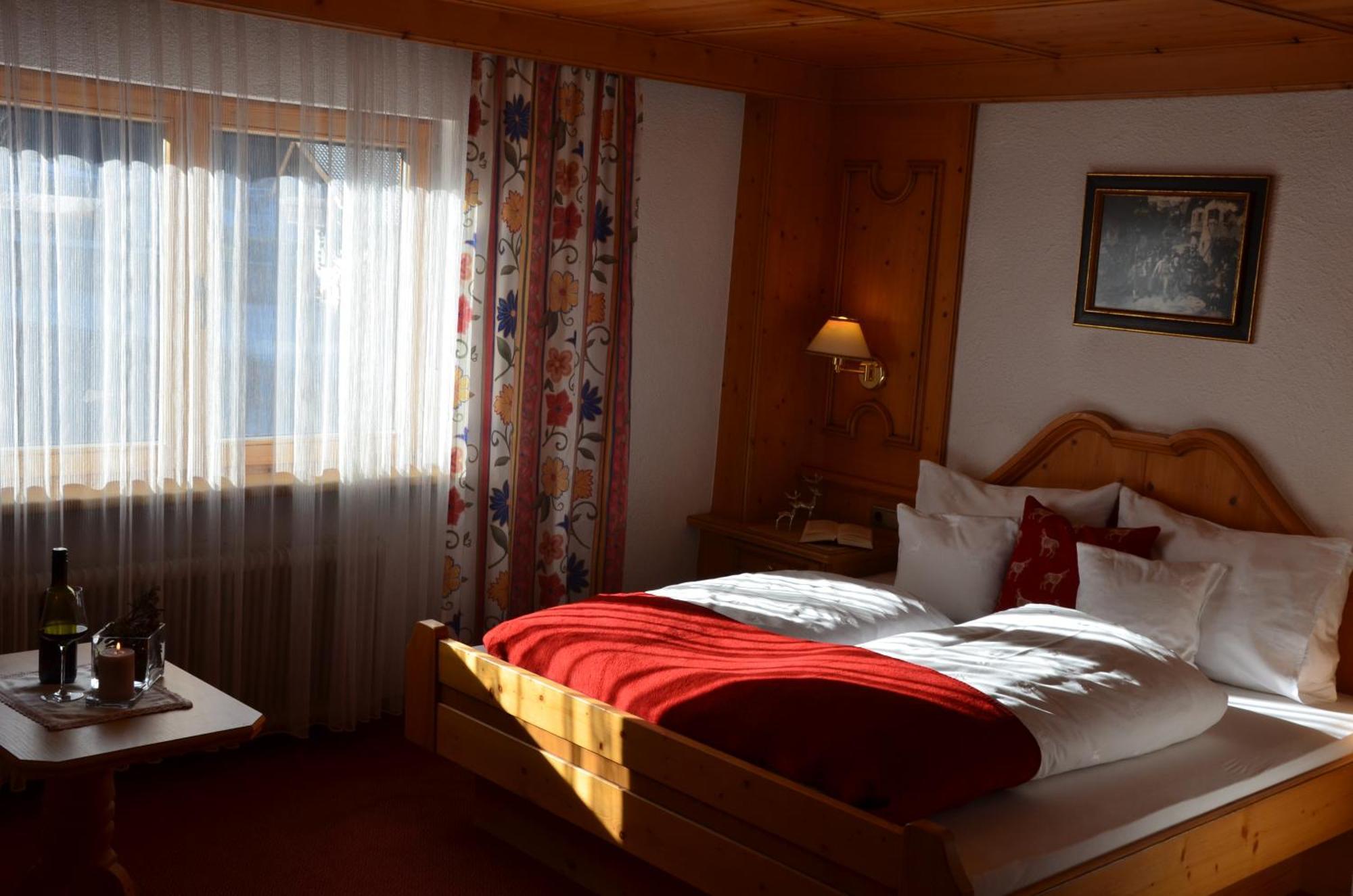 Hotel Pettneuerhof Pettneu am Arlberg Eksteriør bilde